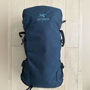 Arc’teryx Brize 32